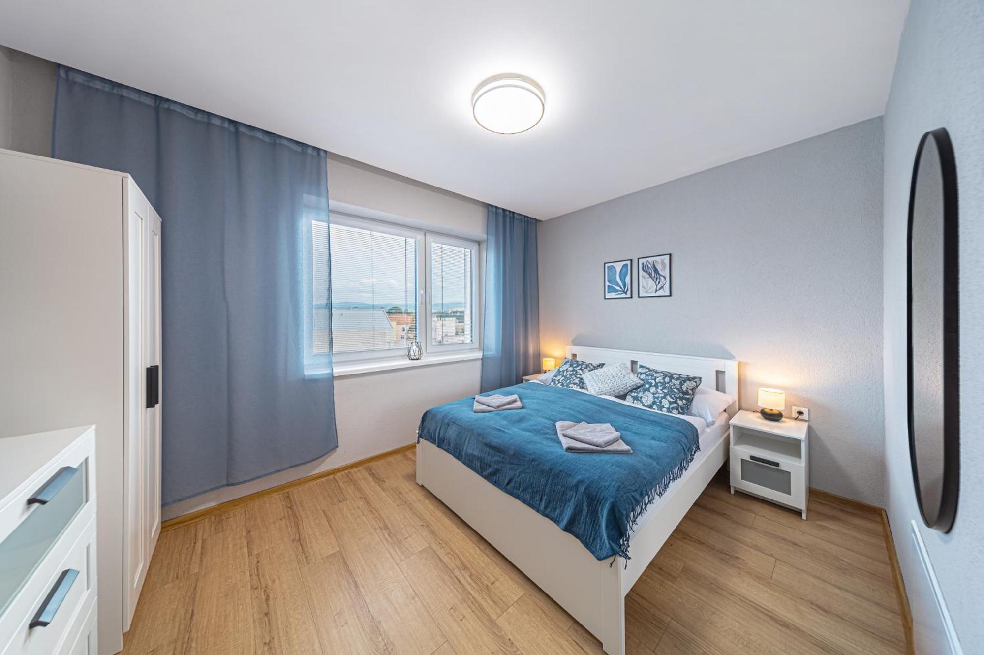 Tower Apartments Orchid & Amber สปิชสกา โนวา เวส ภายนอก รูปภาพ