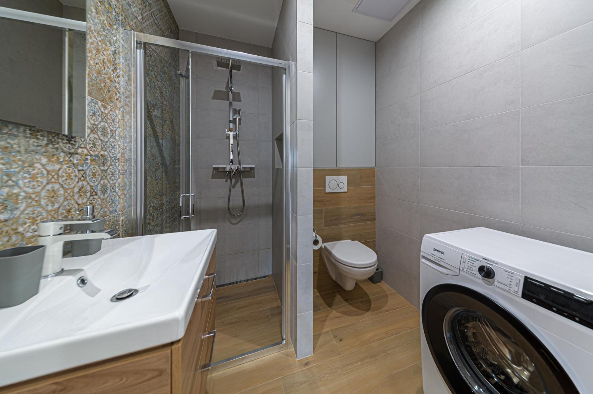 Tower Apartments Orchid & Amber สปิชสกา โนวา เวส ภายนอก รูปภาพ